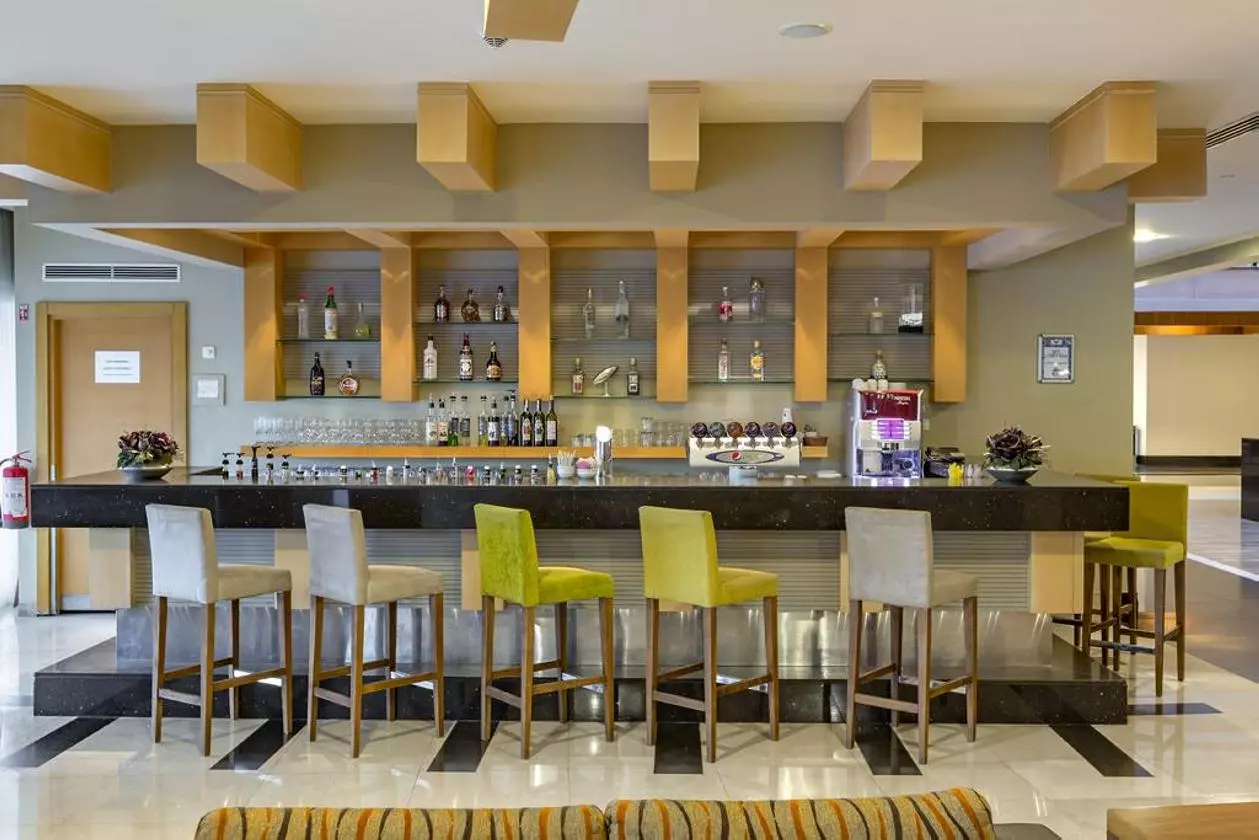 ROYALWING_SHABAVIZ (5).jpg